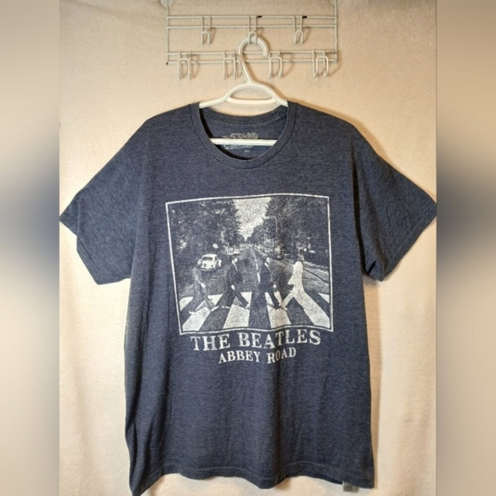 OLD NAVY Collectabilitees Beatles ABBY ROAD XL SHORT SLEEVE T-SHIRT Gray